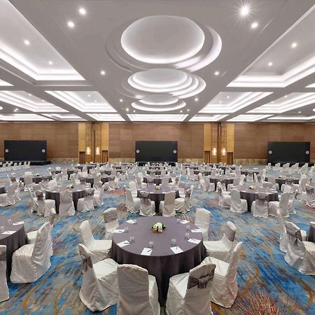 Pullman Jakarta Central Park Exteriör bild The Grand Ballroom