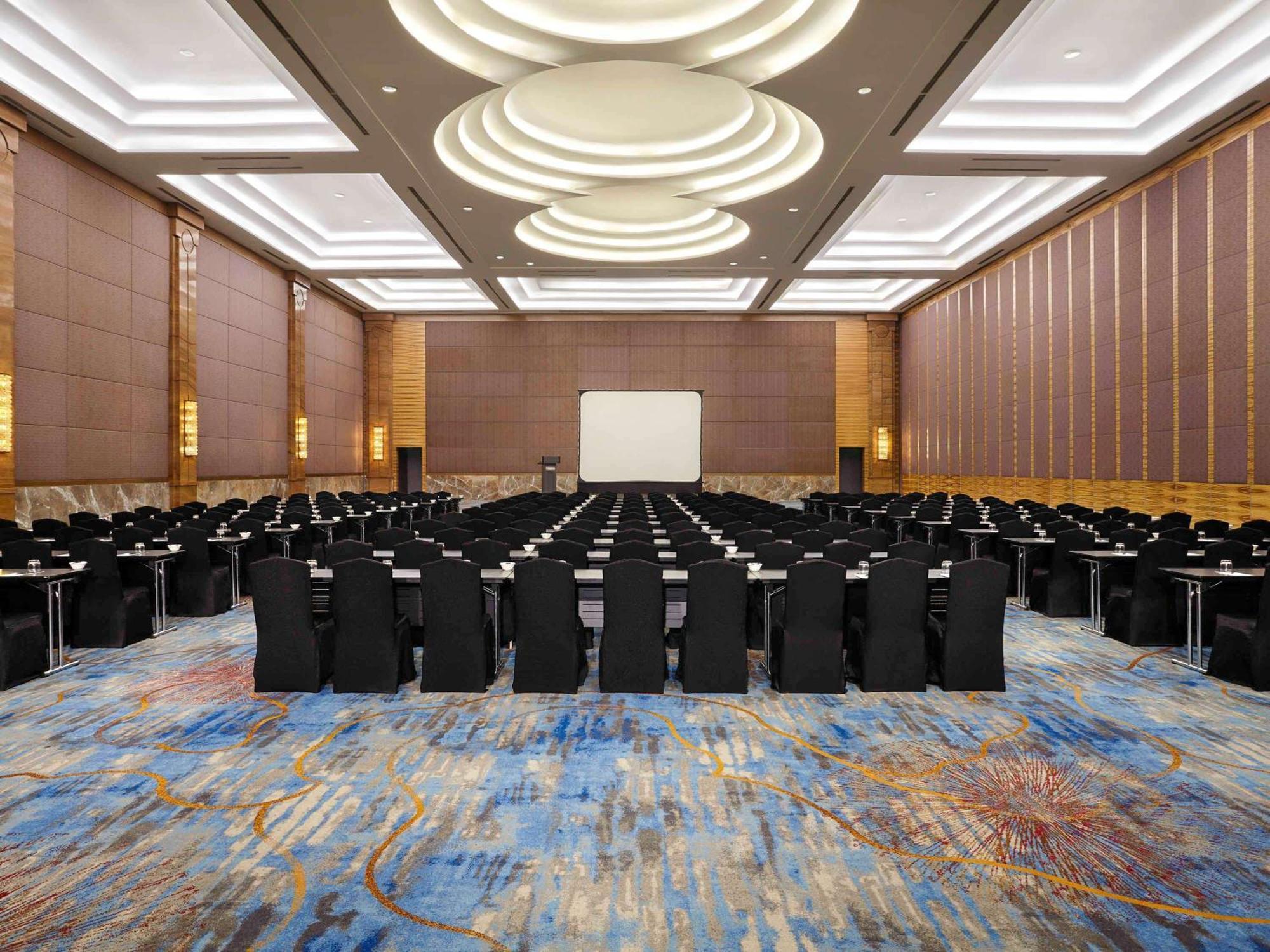Pullman Jakarta Central Park Exteriör bild The Grand Ballroom